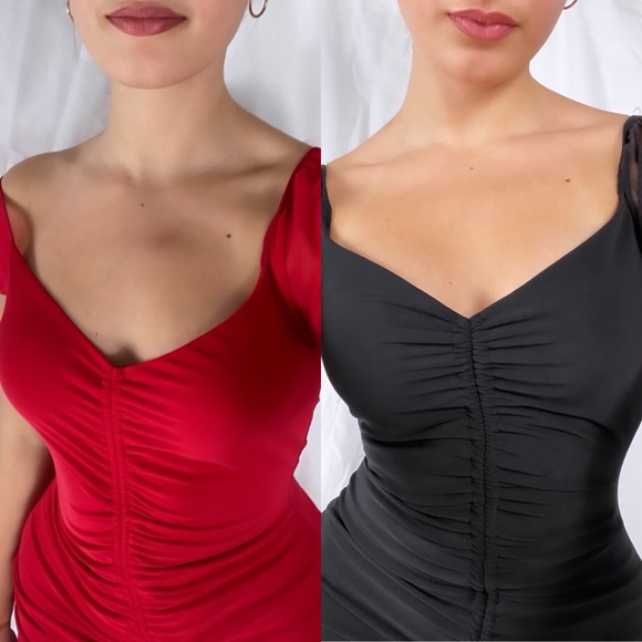 Beautiful ♥️ Deep Red Ruched Mini Dress - Picture 8 of 10